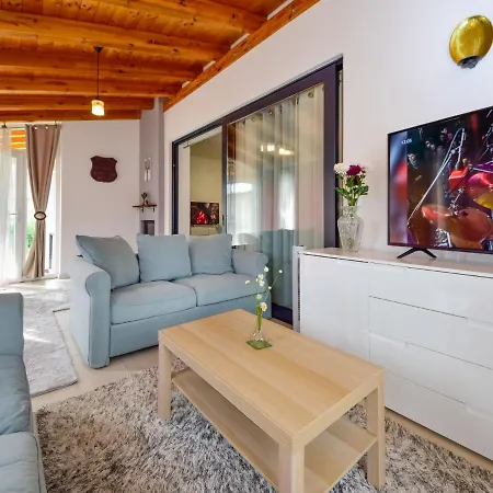 Holiday Nena By Interhome Semesterbostad