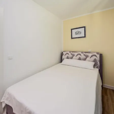 Holiday Nena By Interhome